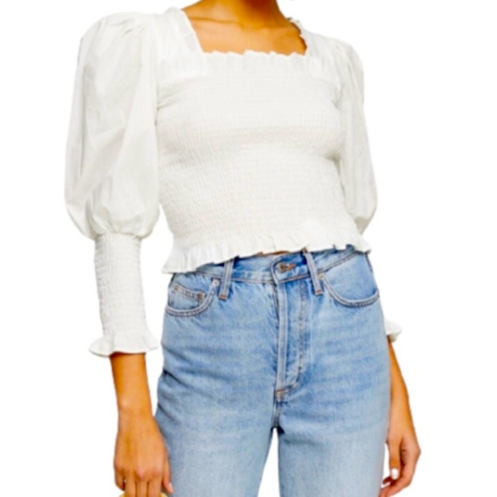 BNWOT perfect white summer top!
